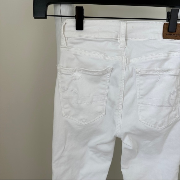 American Eagle Outfitters White Distressed Hi Rise Jegging Cropped Jeans Size 0 - Picture 3 of 13